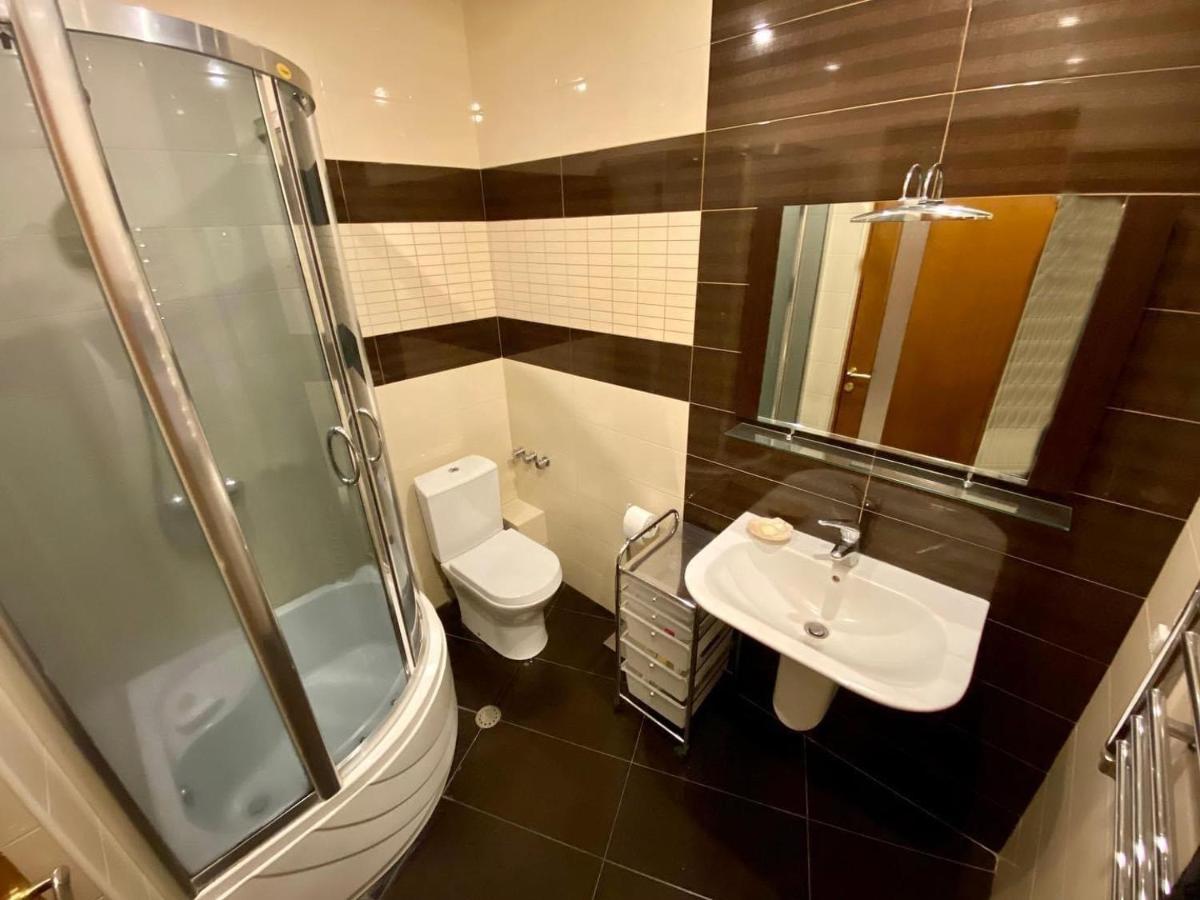 City Center Cute Flat 3 Rooms Yerevan Ngoại thất bức ảnh